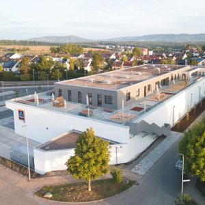 Luftaufnahme der Einrichtung littlebigFuture Sachsenheim am Morgen